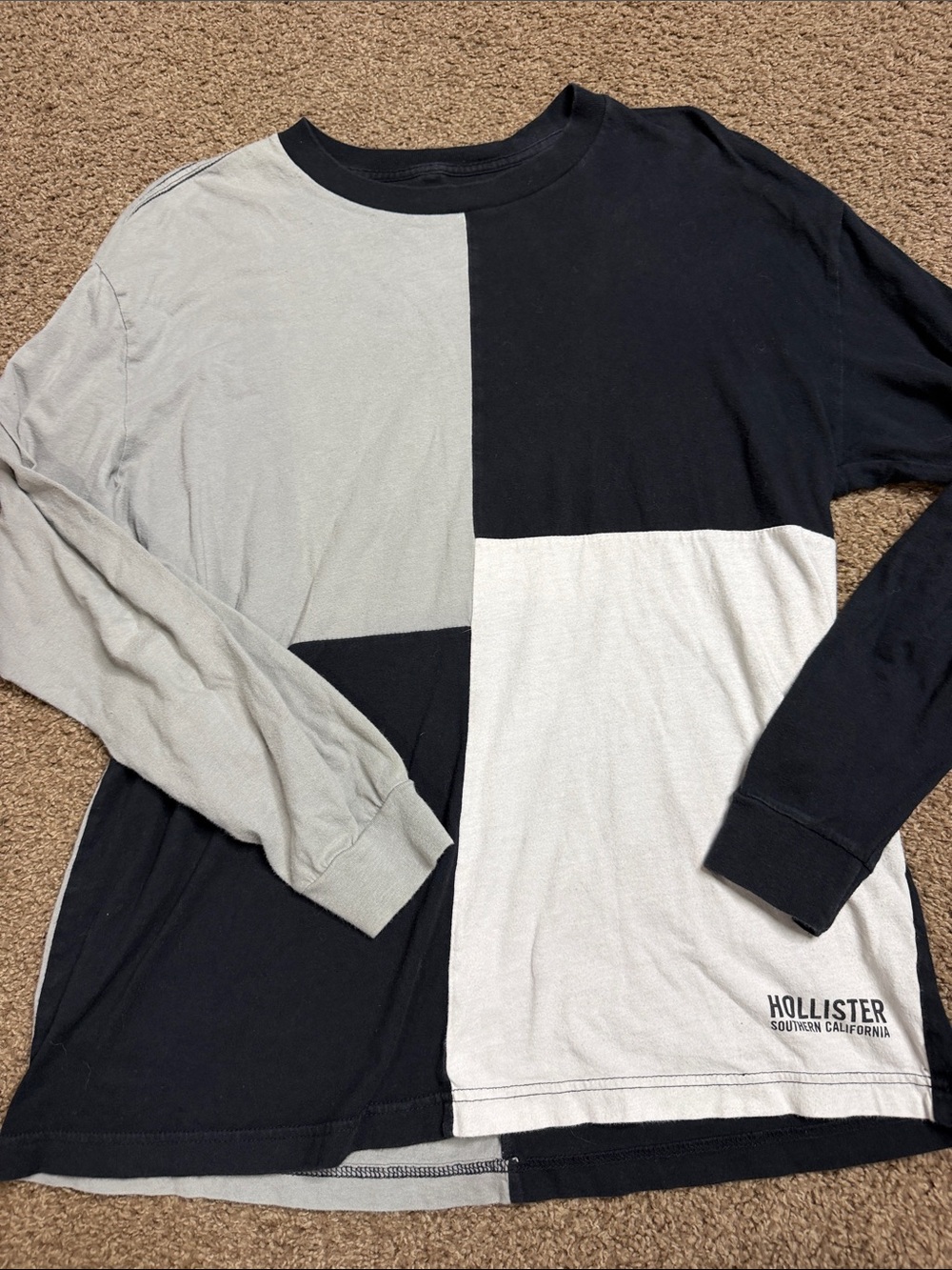 Hollister Men’s Long-Sleeve Oversized Colorblock Crew — Black & Light Gray